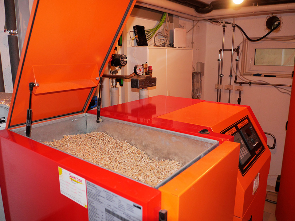 Palletheizung2 bei MKS GmbH, Katzer & Kramer in Hof